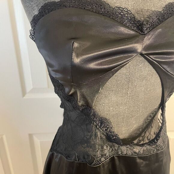 Outcast Exclusives Strapless Black Mini Dress Size Large - Picture 6 of 9